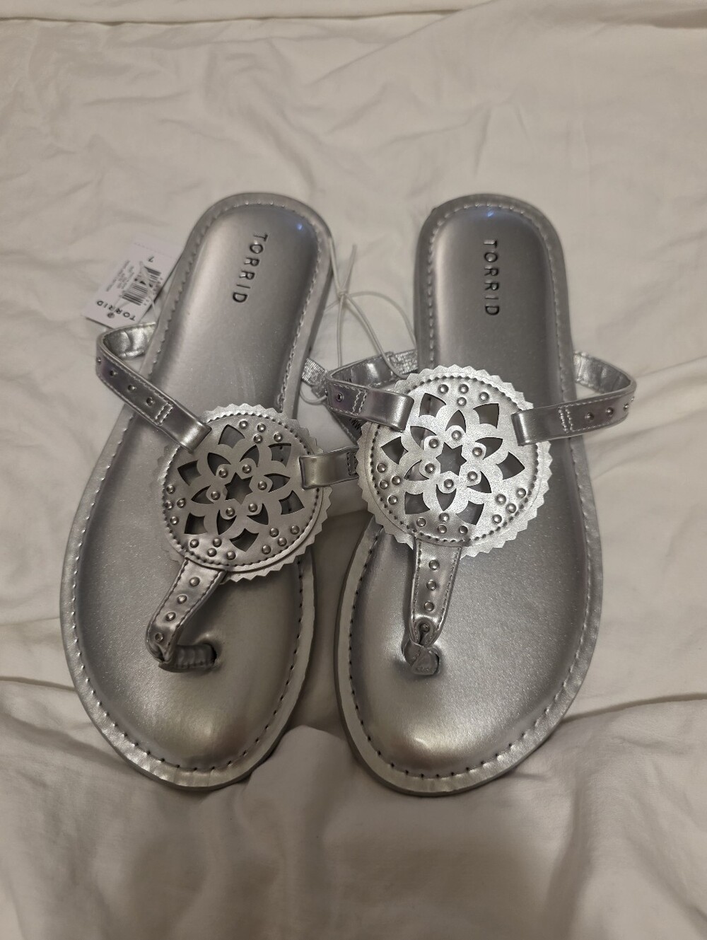 Torrid Silver Sandals Ww7 Nwt